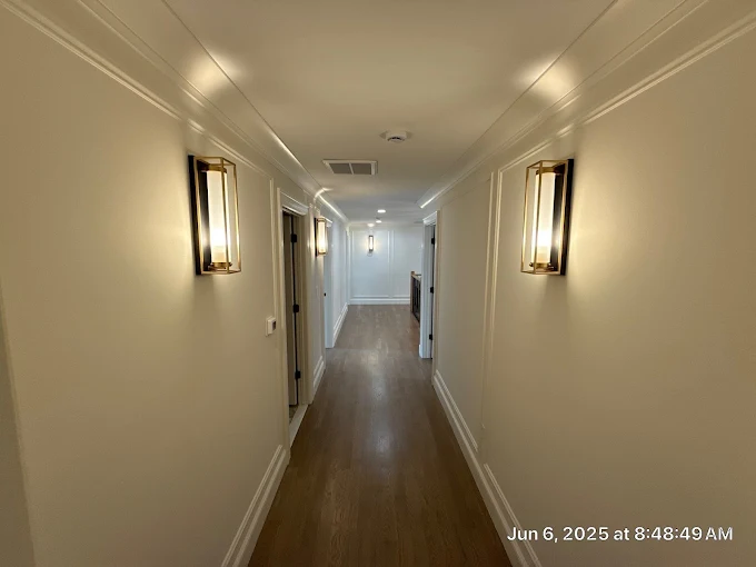 Hallway smoke detector